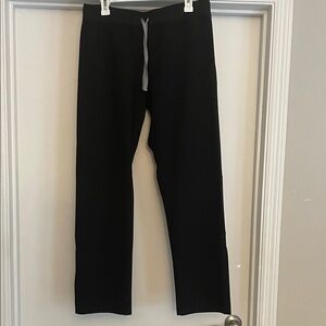 Figs Livingston Scrub Pants in Black